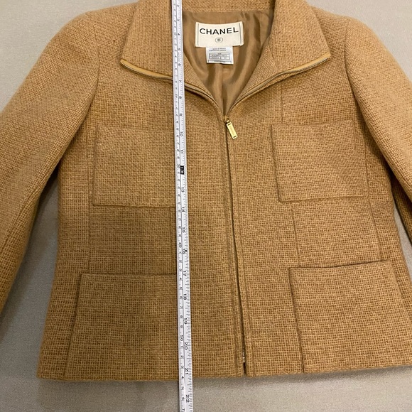 100% authentic Chanel vintage cashmere jacket - Picture 13 of 16